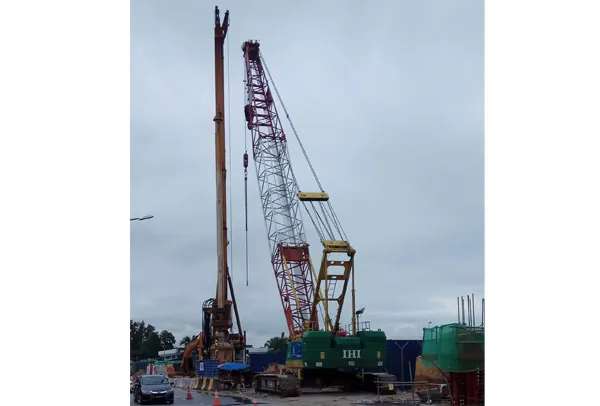 Ihi CCH1000 crawler tower crane, 100 tonne capacity in the Pertama Crane fleet
